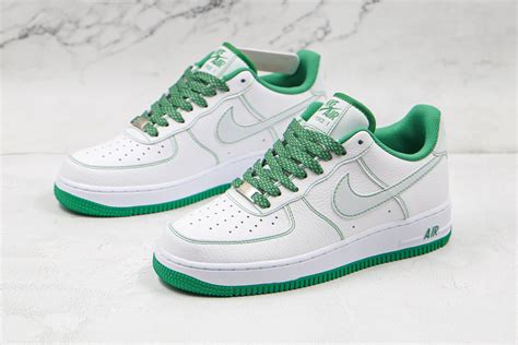 Nike Air Force 1 pine green